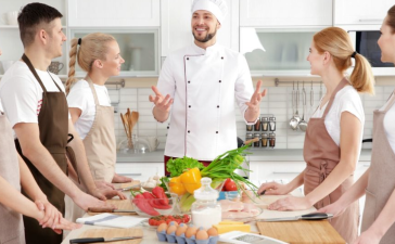 What to Expect at Your First Cooking Class